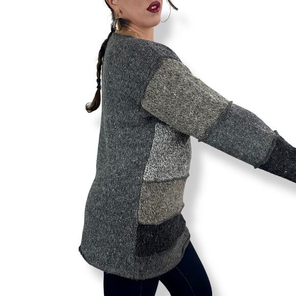 90's wool blend oversized deep v-neck sweater by IDI BY MATHEW H - Picture 16 of 16